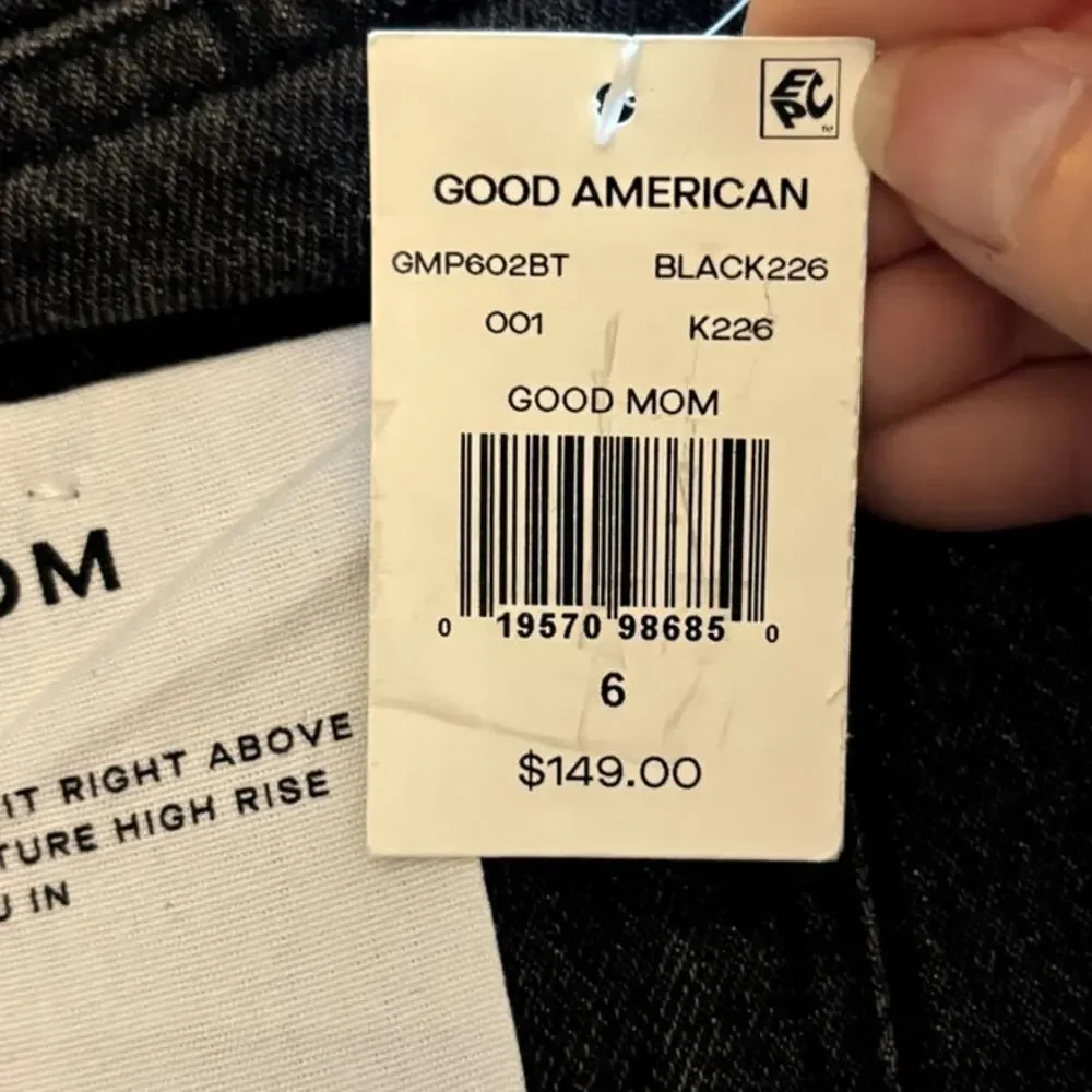 NWT Good American Good Mom Tapered Leg Jeans Women's Size 6 / 28 Black Distress